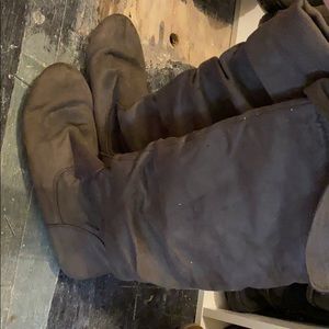 Size 8 1/2 grey suede knee length boots